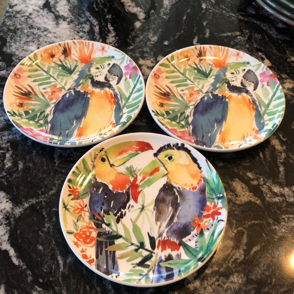 Madison Studio set of 3 parrot small plates
